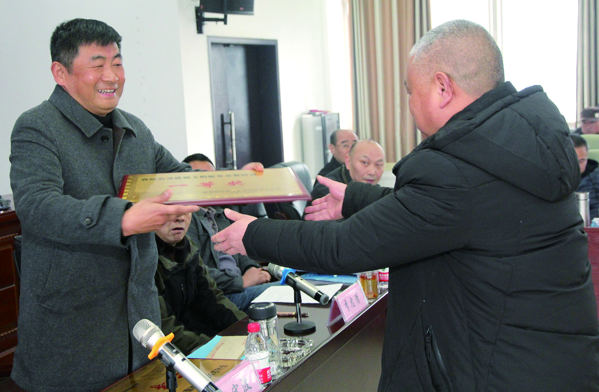 春運(yùn)工作收官 完成旅客發(fā)送量213.81萬(wàn)人次，同比減少21.09% （李高雄報(bào)道)